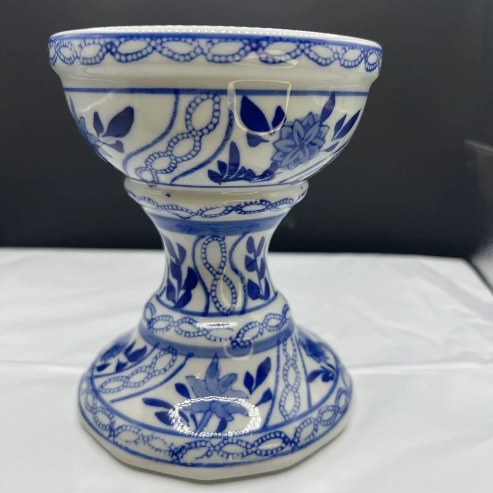 Vintage Bombay Company Ceramic Blue/White Chinoiserie Pedastal Candle Holder
